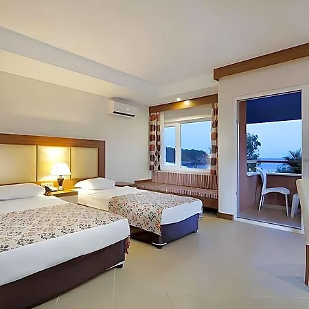 Justiniano Club Alanya 4* Odaonu