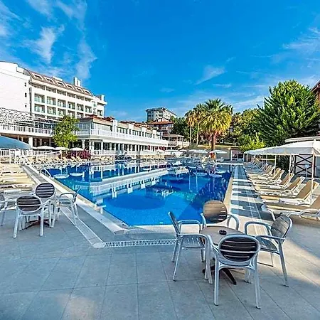 Justiniano Club Alanya فندق